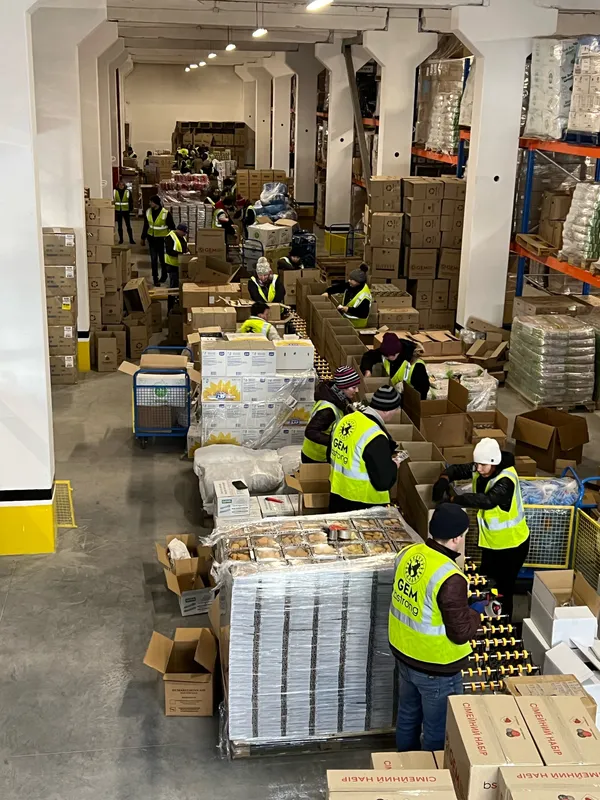 This is how family kits  are collected at the GEM warehouse in Kyiv. | Personal photo archive of Andriy Negrych