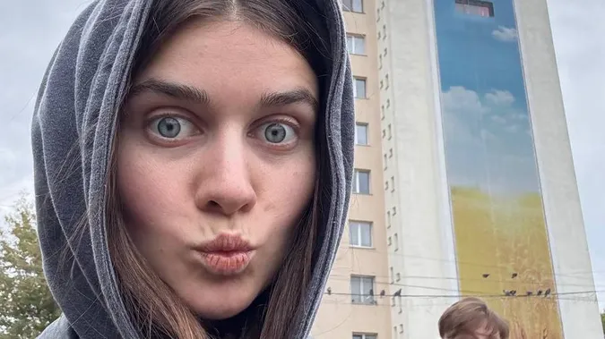 Jerry Heil засвітилась у Луцьку: забігла по косметику й отримала подарунок мрії