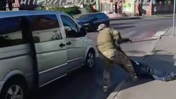Інцидент із ТЦК та «непритомним» у Луцьку: що сталося насправді (відео)