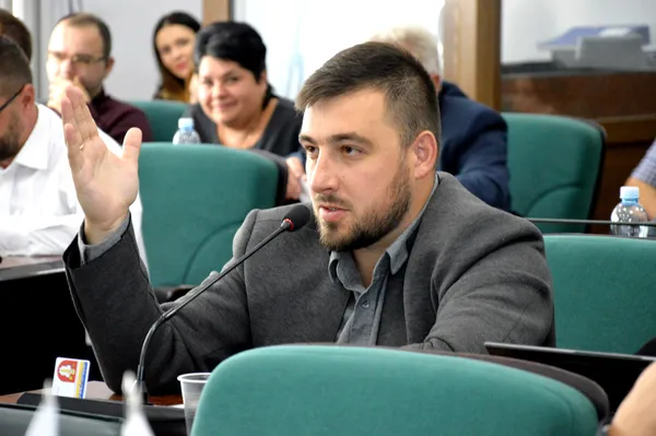 Недопад розповів, чому Луцьк так і не придбав швейцарські тролейбуси