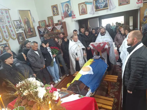 На Волині попрощалися із полеглим захисником Андрієм Смолярем (фото)