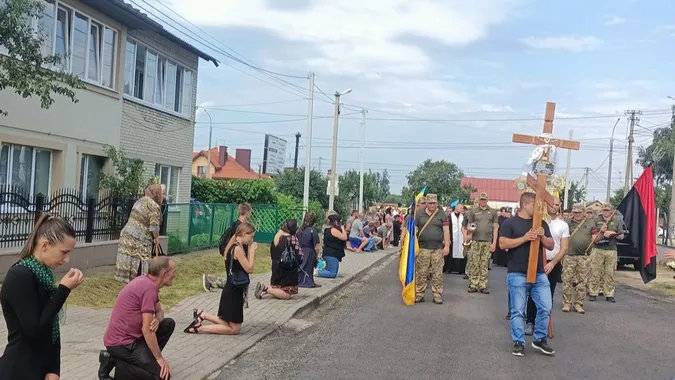 Загинув на День Незалежності: під Луцьком прощаються з командиром Дмитром Марчуком