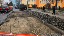У Луцьку зняли бруківку на дорозі на Богдана Хмельницького (фото)
