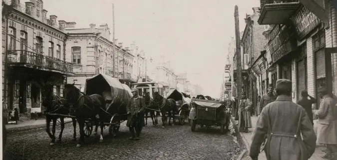 Яким був  Луцьк у післявоєнні роки: показали архівні кадри