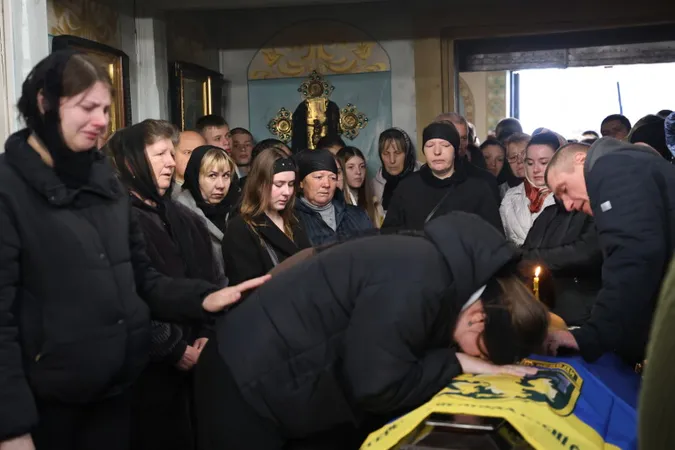 У Луцькій громаді попрощалися з полеглим Героєм Іваном Матвіюком (фото)