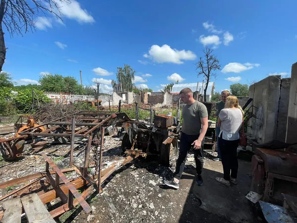 «СВІДОМІ» відвезли допомогу людям, які втратили житло (фото)