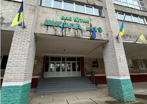 У їдальні бруд і неправильний посуд: які порушення у луцькій школі №19 знайшли представники омбудсмена