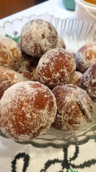 Чорний борщ і пончики-легенда: Клопотенка зачарувала волинська кухня (фото)