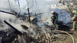 Всередині був газовий балон: у Камені-Каширському загорівся дерев'яний сарай (фото)