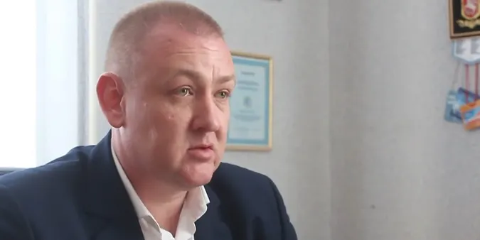 На Волині депутат міськради, який не повернувся з Литви, склав повноваження (фото)
