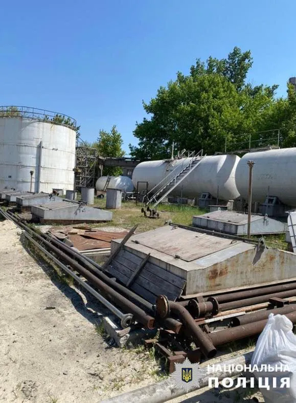На Дніпропетровщині злочинці заробляли на метиловому спирті з росії (фото)