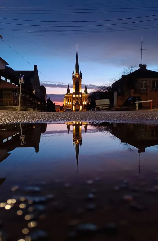 Фантастичний захід сонця після дощу в Луцьку (фото)