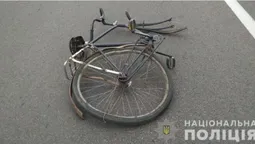 На трасі «Львів-Луцьк» водійка на «Лексусі» насмерть збила велосипедиста (фото)