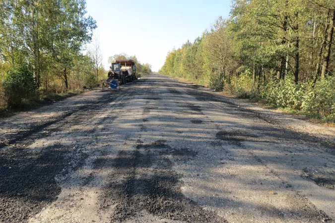 Дорогу з Личин до Карасина на Волині відремонтують у 2020 році