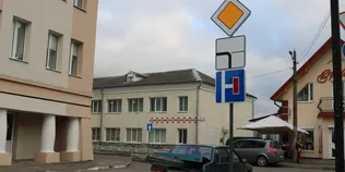У Горохові змінили рух на двох вулицях: що потрібно знати водіям (фото)