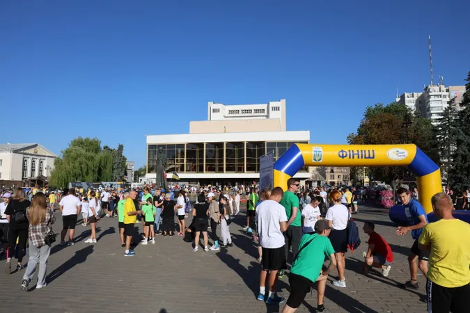 У Луцьку бігли в пам'ять про Героїв України (фото)