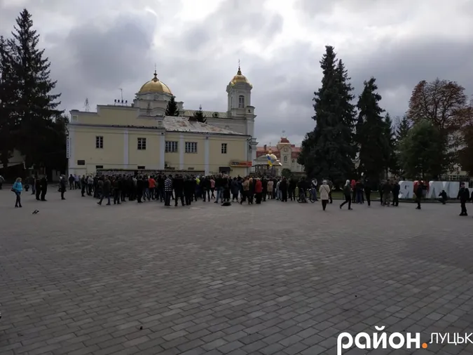 Луцьк долучився до всеукраїнської акції «Ні капітуляції»