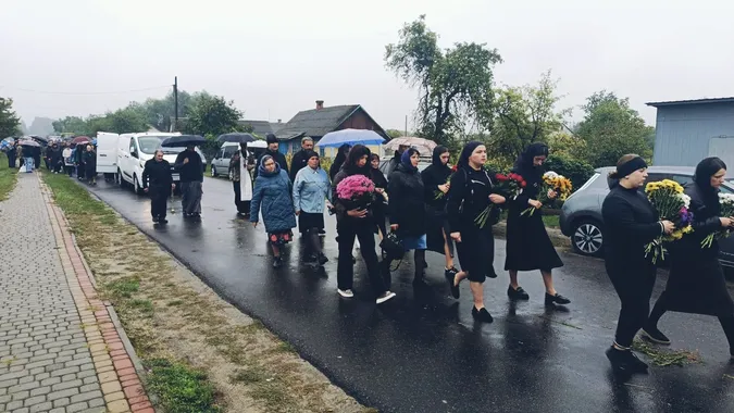 На Волині попрощалися з Героєм Володимиром Медведюком (фото)