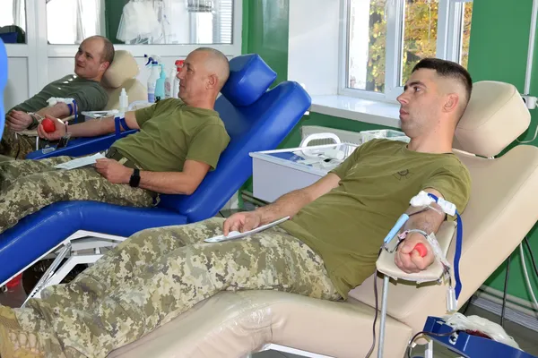Прикордонники на Волині здали кров для поранених захисників на Сході (фото)