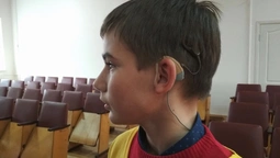 У Луцьку зробили першу унікальну операцію з відновлення слуху дитині (фото)