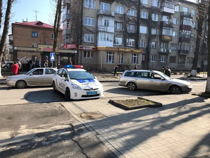 У Луцьку через аварію перекрили частину дороги (фото)