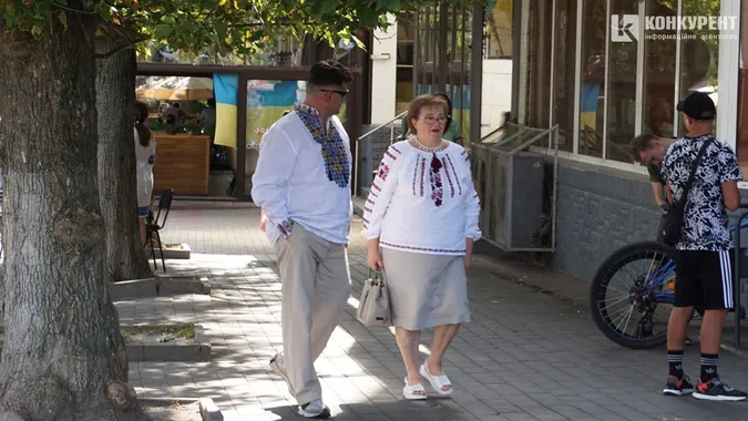 Вишиванки, сонце, діти: як Луцьк зустрів 33-ю річницю незалежності (фото)