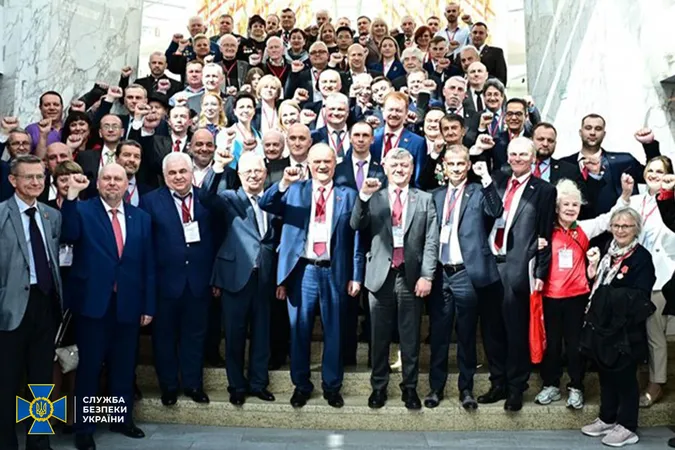 Екснардепу-комуністу Симоненку, який втік до РФ, повідомили про підозру
