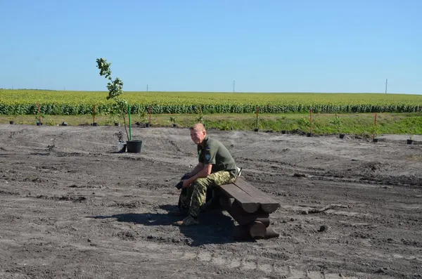 «Зв'язок поколінь»: на Волині висадили калину в пам'ять про Героїв УПА (фото, відео)