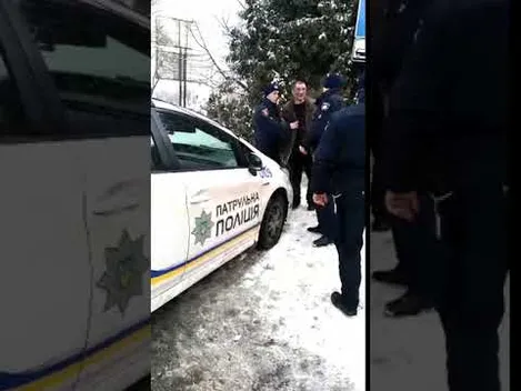 У Луцьку зловили п'янючого водія, який скоїв ДТП і втік (фото, відео)