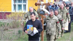 Життя присвятив порятунку інших: на Волині попрощалися з Героєм Олександром Батурою (фото)
