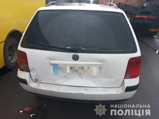 У Луцьку під колесами маршрутки загинув 21-річний мотоцикліст (фото, відео)