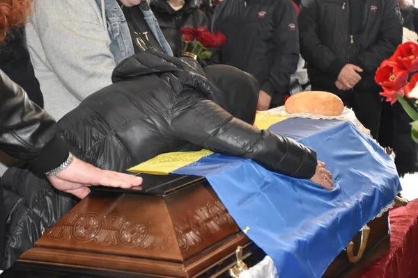 У Луцьку попрощалися з Героями Валентином Кравцем та Максимом Діковим (фото)