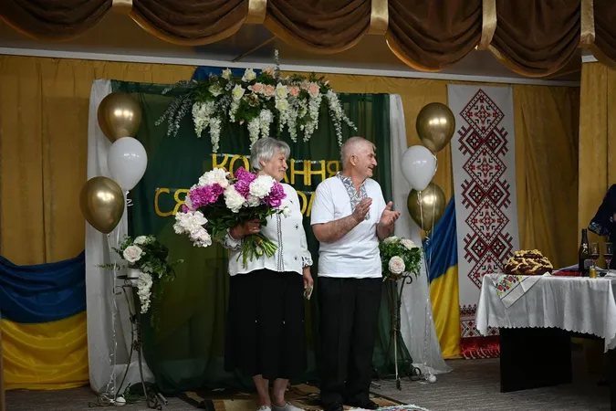 На Волині подружжя відгуляло золотий ювілей – 50 років подружнього життя (фото)