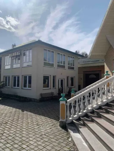 У Луцьку продають ресторан біля військкомату (фото)