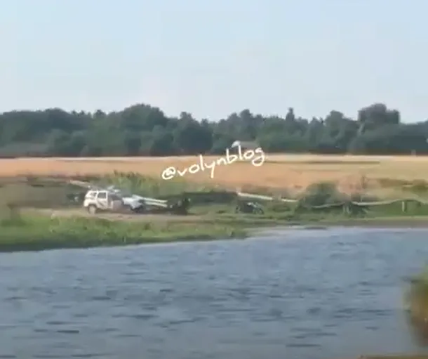 На Волині патрульні полем ганялися за мопедистом (відео)