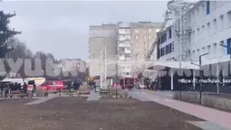 У Луцьку з вікна «політеху» йде дим – всіх евакуювали (відео)