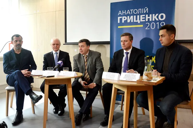 У Луцьку представники команди Гриценка розповіли, чому вони голосуватимуть «ЗА» (фото)*