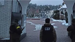 «Методички» кремля і нацистська символіка: що знайшли СБУ у храмах УПЦ МП