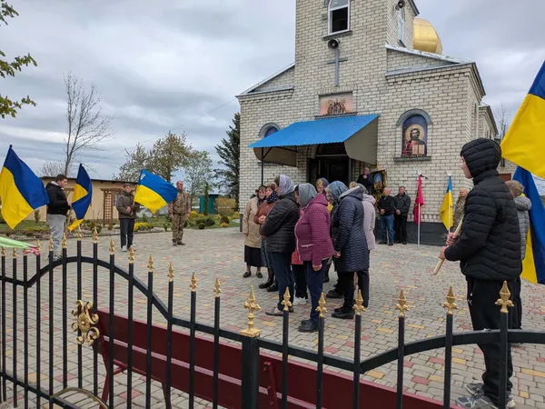 У Іваничах віддали останню шану загиблому Герою Віктору Гошку (фото)