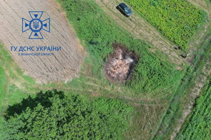 Вчасно помітили: на Волині сталося займання на торф'янику (фото)