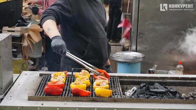 Як минув перший день ювілейного Food Fest у Луцьку (фото)
