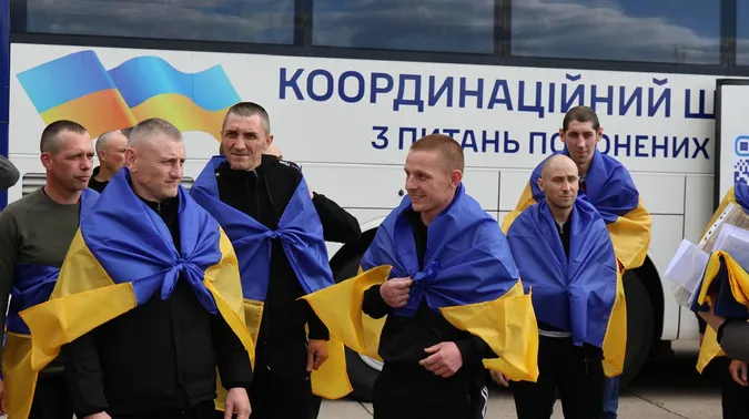 Відбувся новий обмін військовополоненими – 193 українських воїни нарешті вдома