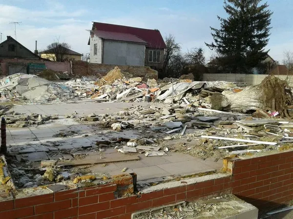 Підприємця змусили прибрати територію, де був ринок «Львівський» (фото) 