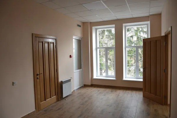 Як у Луцьку ремонтують інфекційну лікарню (фото)
