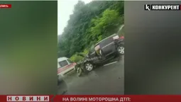 Постраждалі – в реанімації: деталі моторошної аварії біля Луцька (відео)