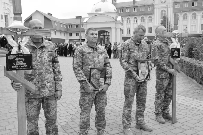 Луцьк попрощався з мужніми воїнами Олександром Чирком та Назаром Новосадом