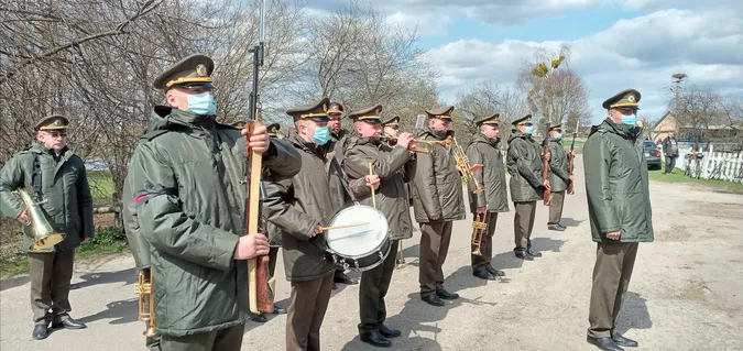 На Волині попрощалися із полеглим Героєм Олександром Луциком (фото)