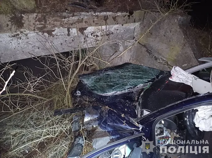 П'ятеро травмованих: у Луцькому районі легковик злетів у кювет (фото)