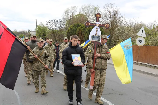 На Волині попрощалися з Героєм Іваном Василюком (фото)