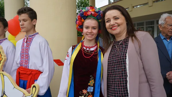 Марш, концерт та багато танців: у Луцьку відсвяткували День захисту дітей (фото)